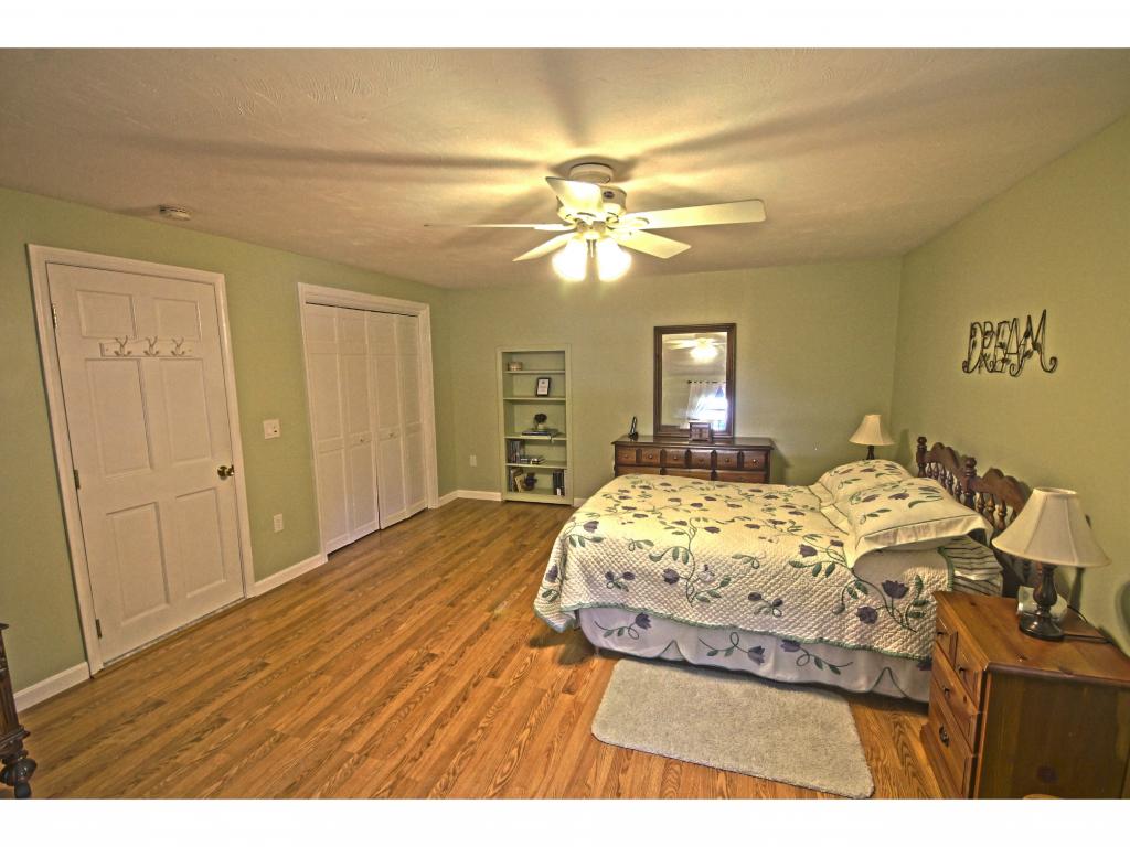 3 Nightingale Road Nashua, NH 03062 - Photo 27 of 33