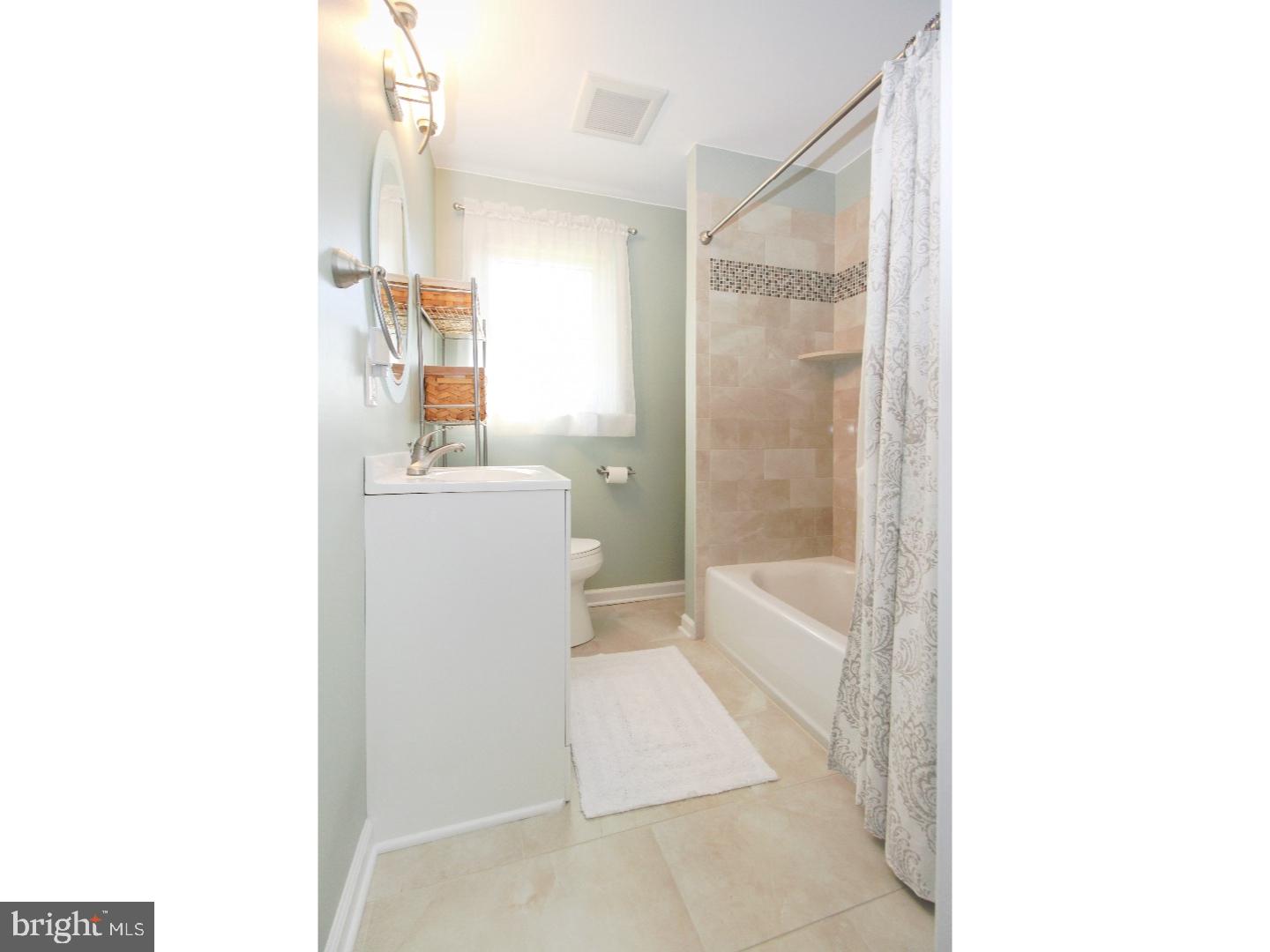 735 Rhoads Drive Springfield, PA 19064 - Photo 16 of 25