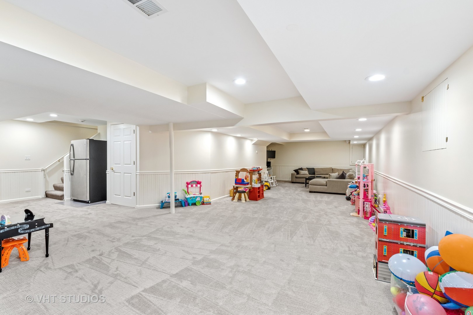 1850 South Ridge Road Lake Forest, IL 60045 - Photo 20 of 34 a view of a garage with a bike and car