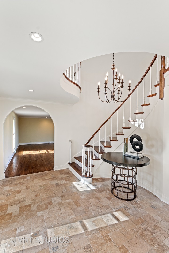 1850 South Ridge Road Lake Forest, IL 60045 - Photo 7 of 34 a view of entryway and hall