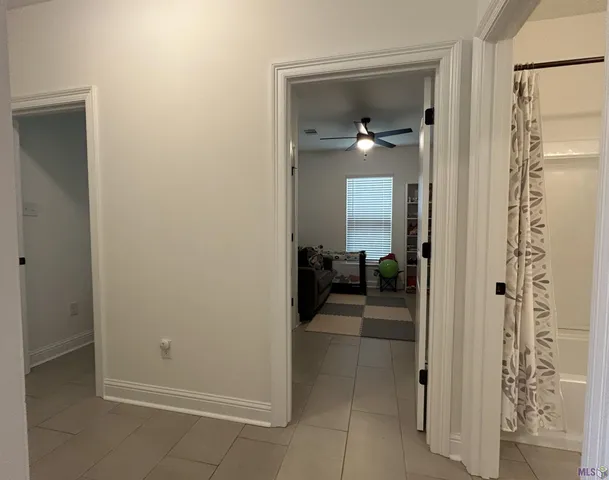 $2,400 | 721 Bellegrove Sq Avenue, Baton Rouge, LA 70810