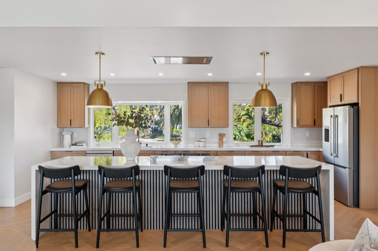 44 Summit Avenue San Rafael, CA 94901 - Photo 15 of 65