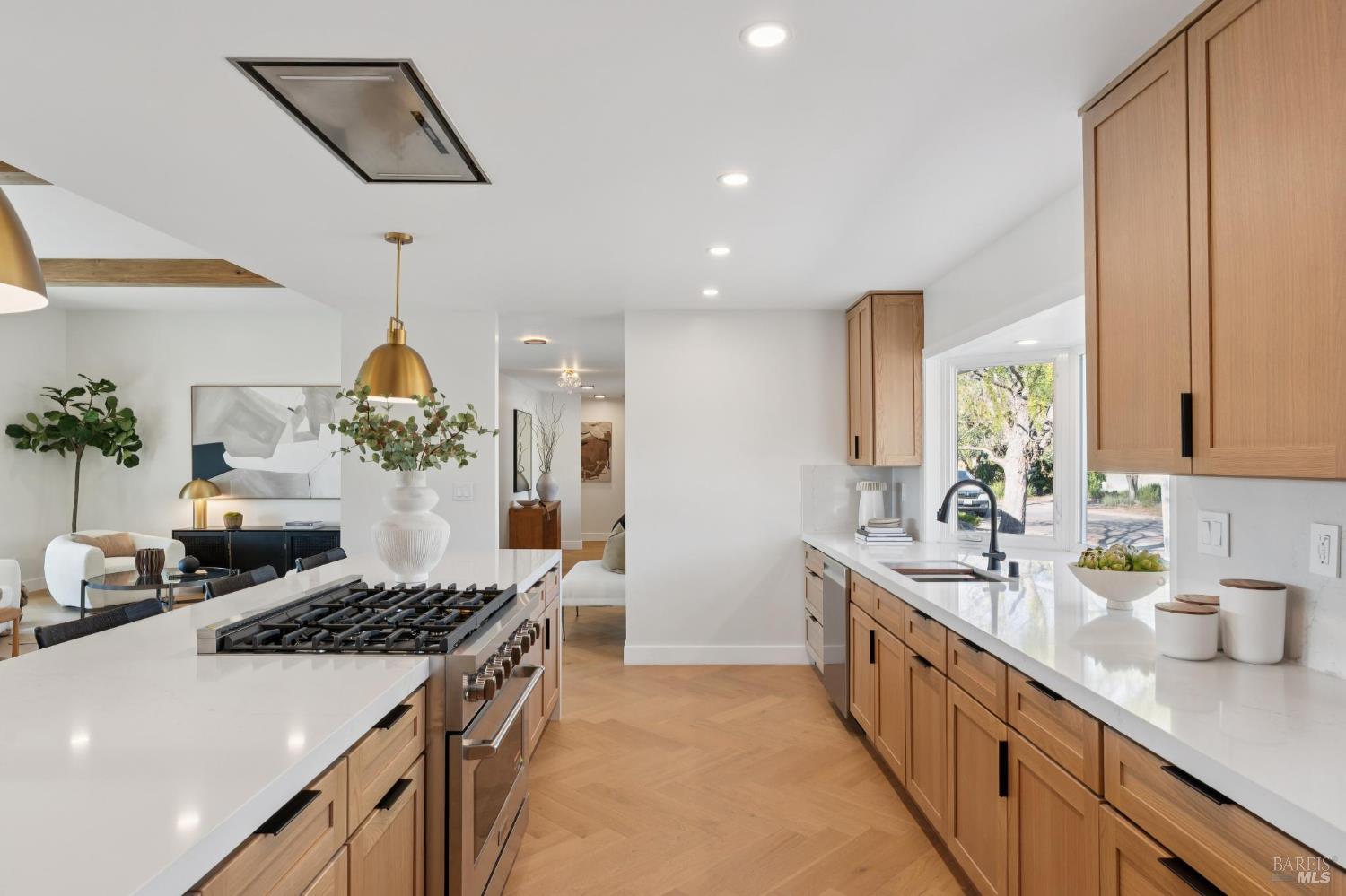 44 Summit Avenue San Rafael, CA 94901 - Photo 18 of 65