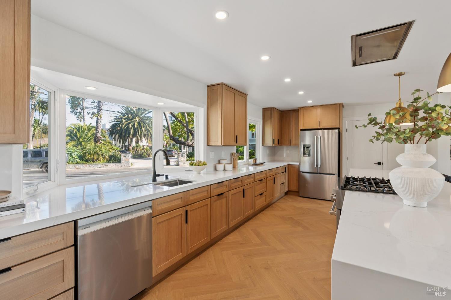 44 Summit Avenue San Rafael, CA 94901 - Photo 21 of 65