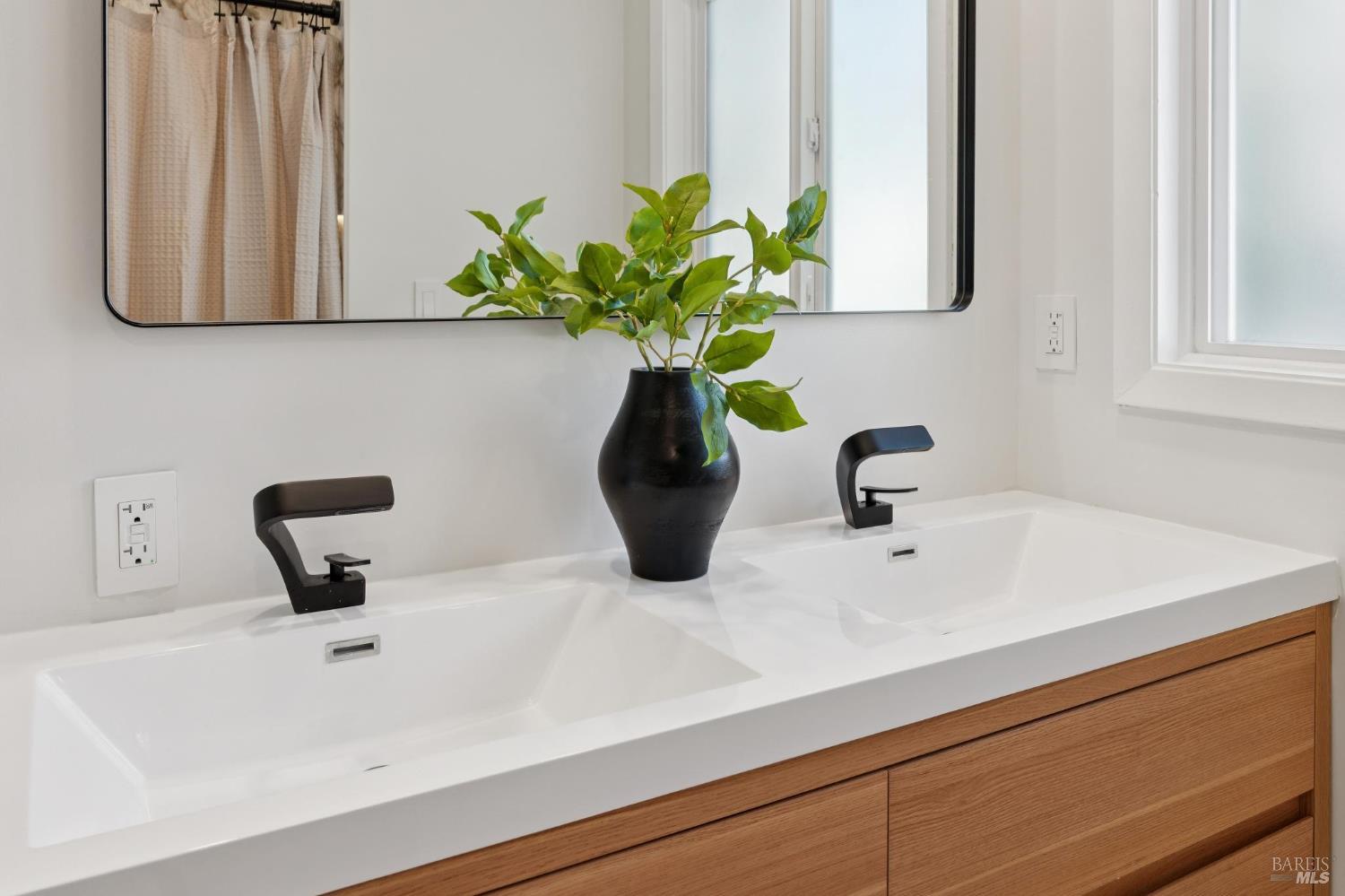 44 Summit Avenue San Rafael, CA 94901 - Photo 42 of 65