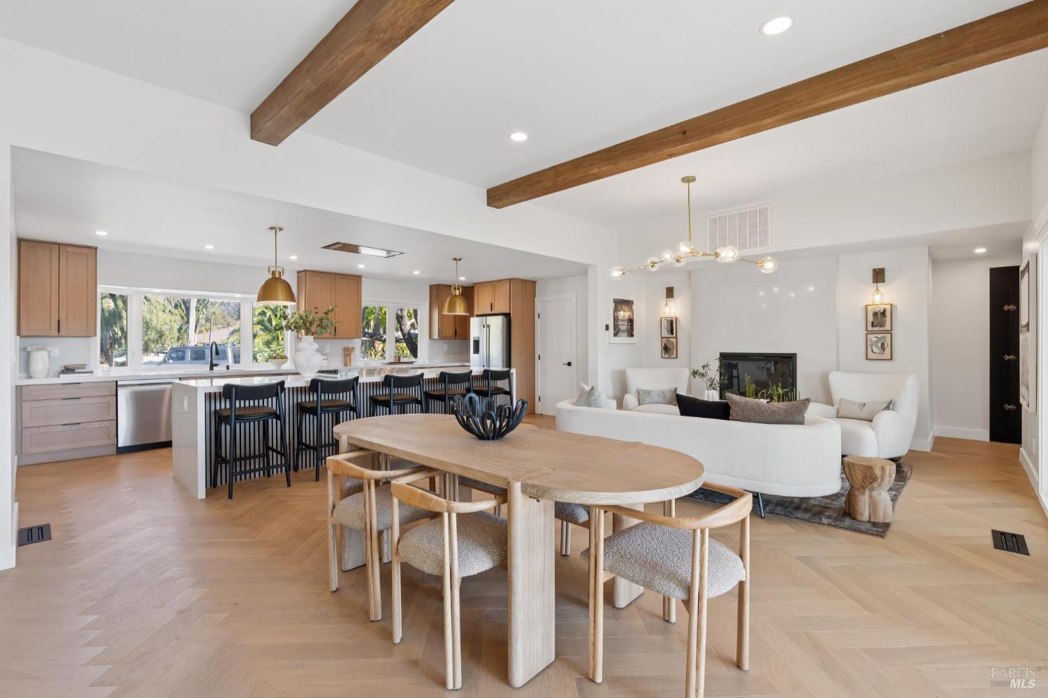 44 Summit Avenue San Rafael, CA 94901 - Photo 10 of 65