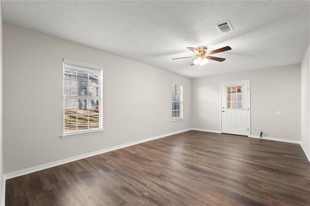 5058 Jonesboro Road, Unit B16 Union City, GA 30291 - Photo 4 of 19