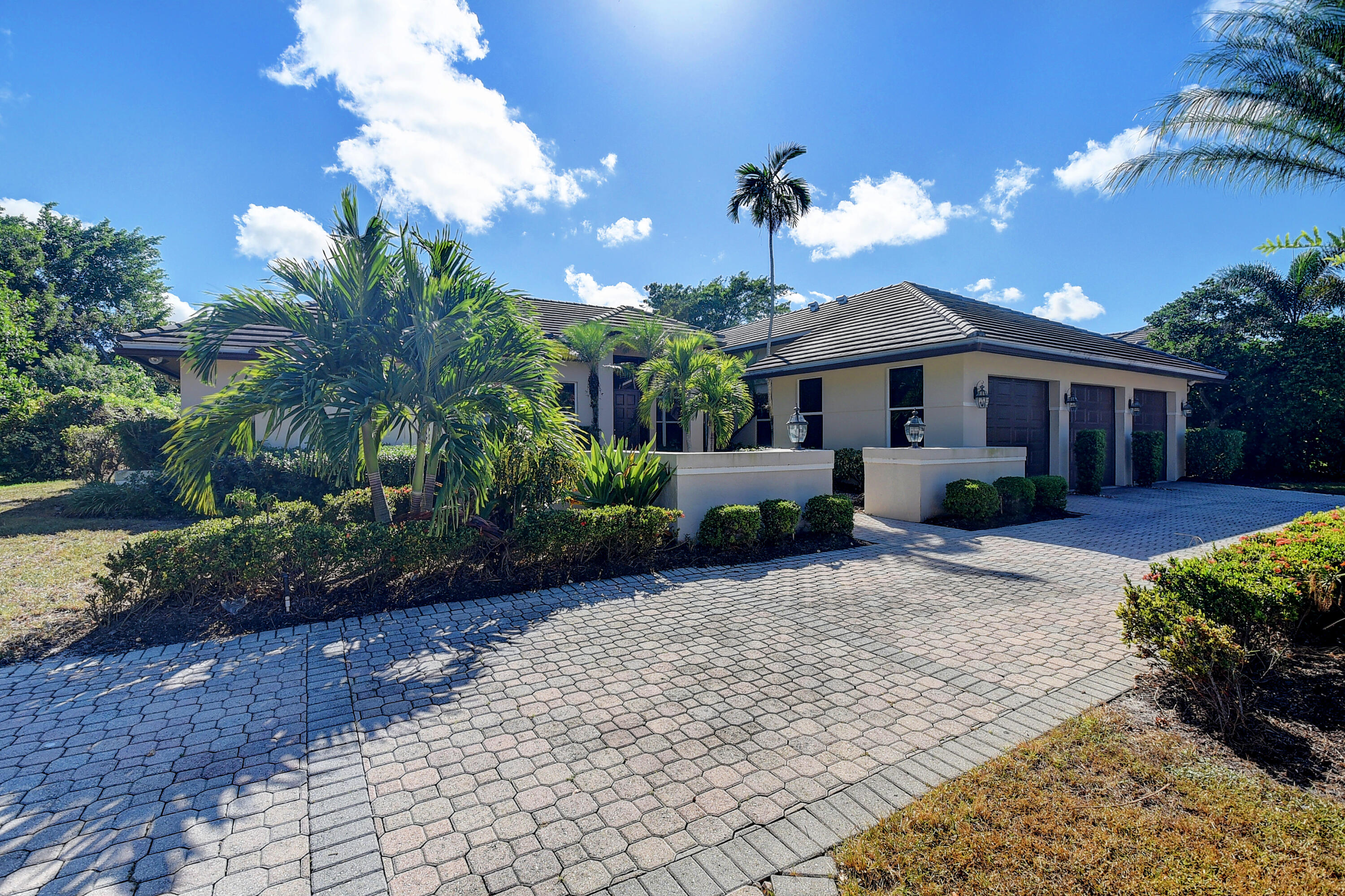 3748 Northwest 52nd Street Boca Raton, FL 33496 - Photo 2 of 113 003_dsc_5996_5997_5998_5999_6000