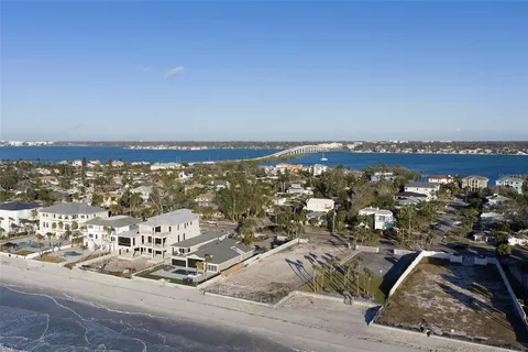 $5,500,000 | 620 Gulf Boulevard, Belleair Beach, FL 33786