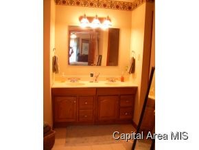 210 Rouland Road Waverly, IL 62692 - Photo 8 of 20