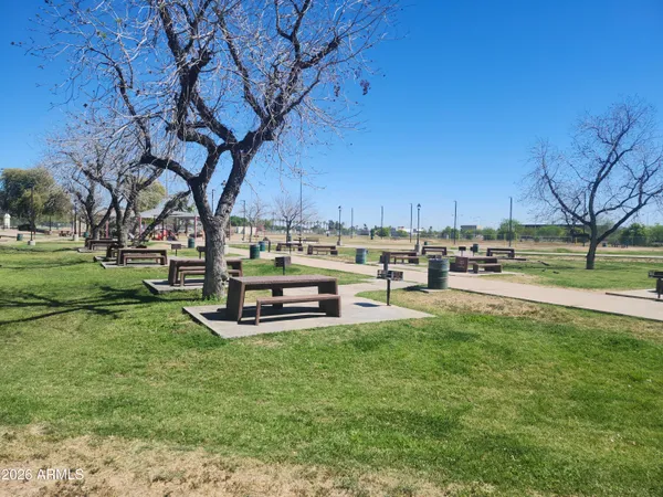 a picture of a lake view