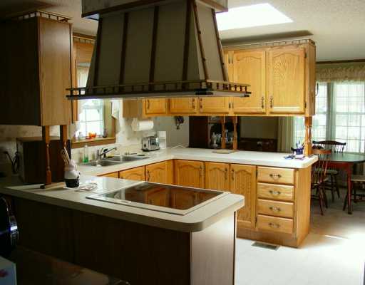 43 Lane F Coventry, RI 02816 - Photo 8 of 8 Kitchen.