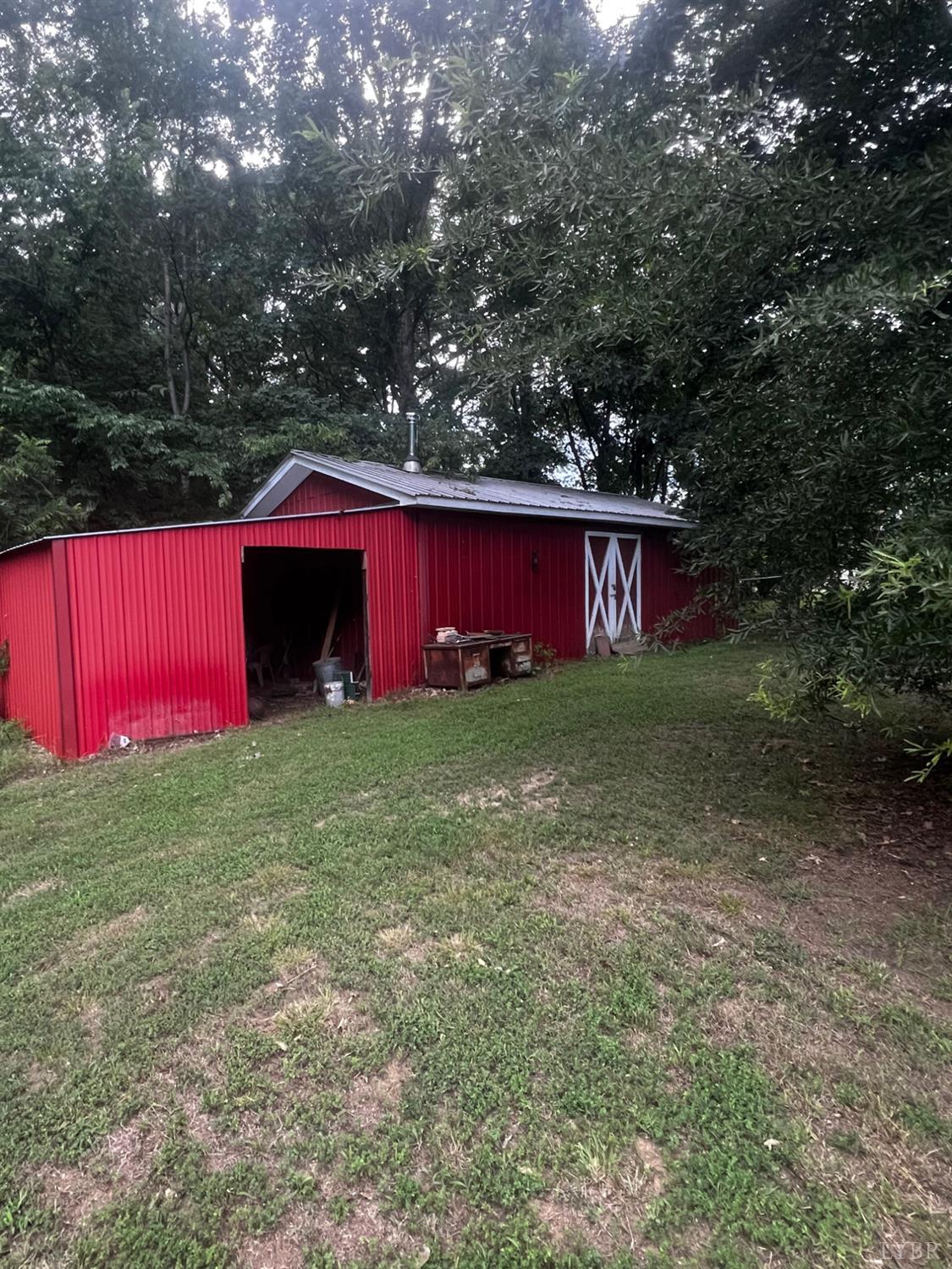 327 Marysville Road Altavista, VA 24517 - Photo 18 of 28