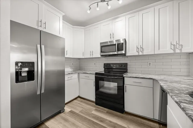 $1,800 | 126 Vista Verdi Circle, Unit 236, Lake Mary, FL 32746