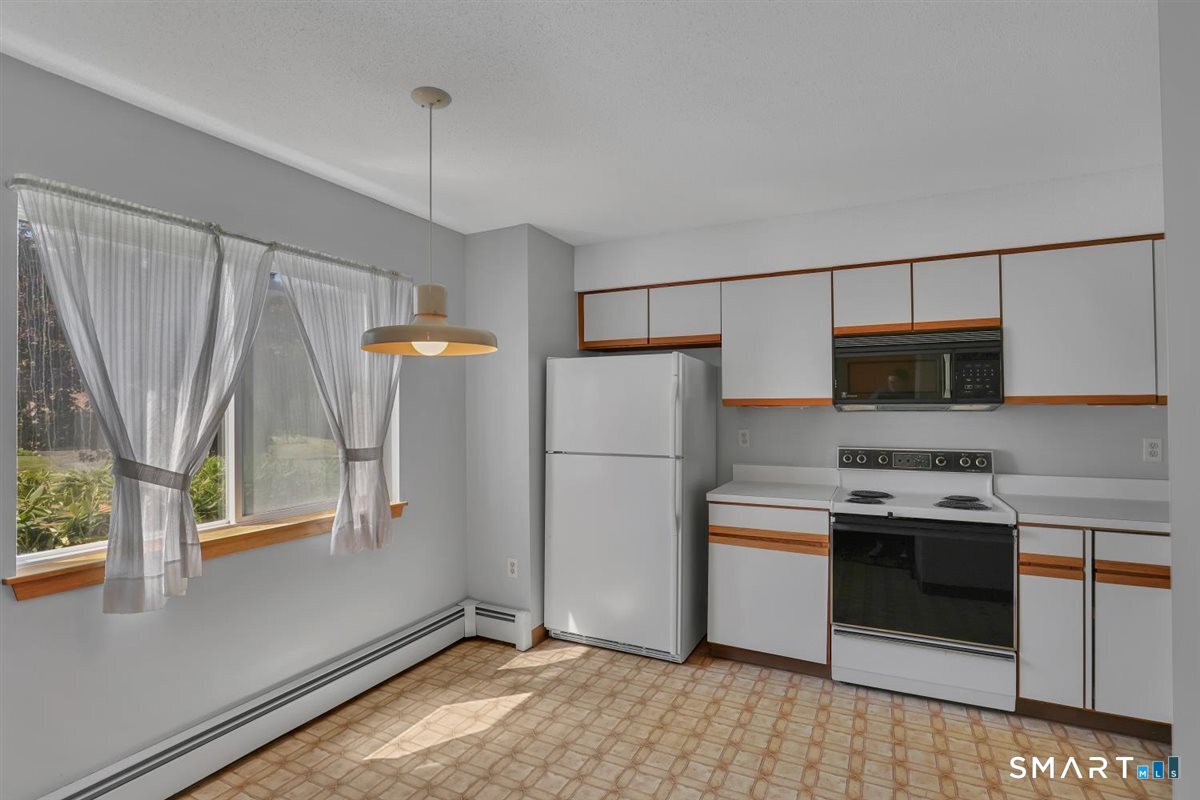 75 Wilson Lane, Unit 2 Vernon, CT 06066 - Photo 9 of 37