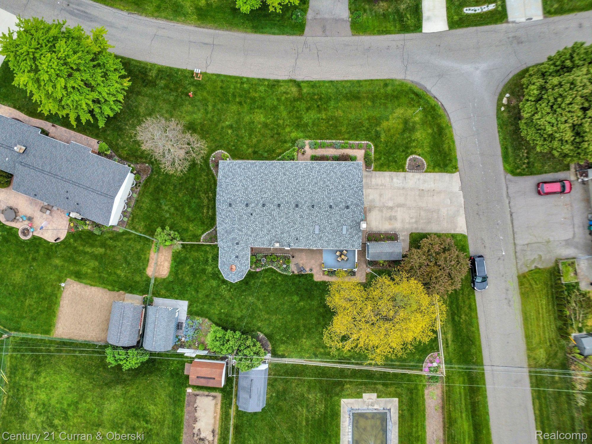 2165 Metzner Road Walled Lake, MI 48390 - Photo 23 of 30 Gallery Image 23