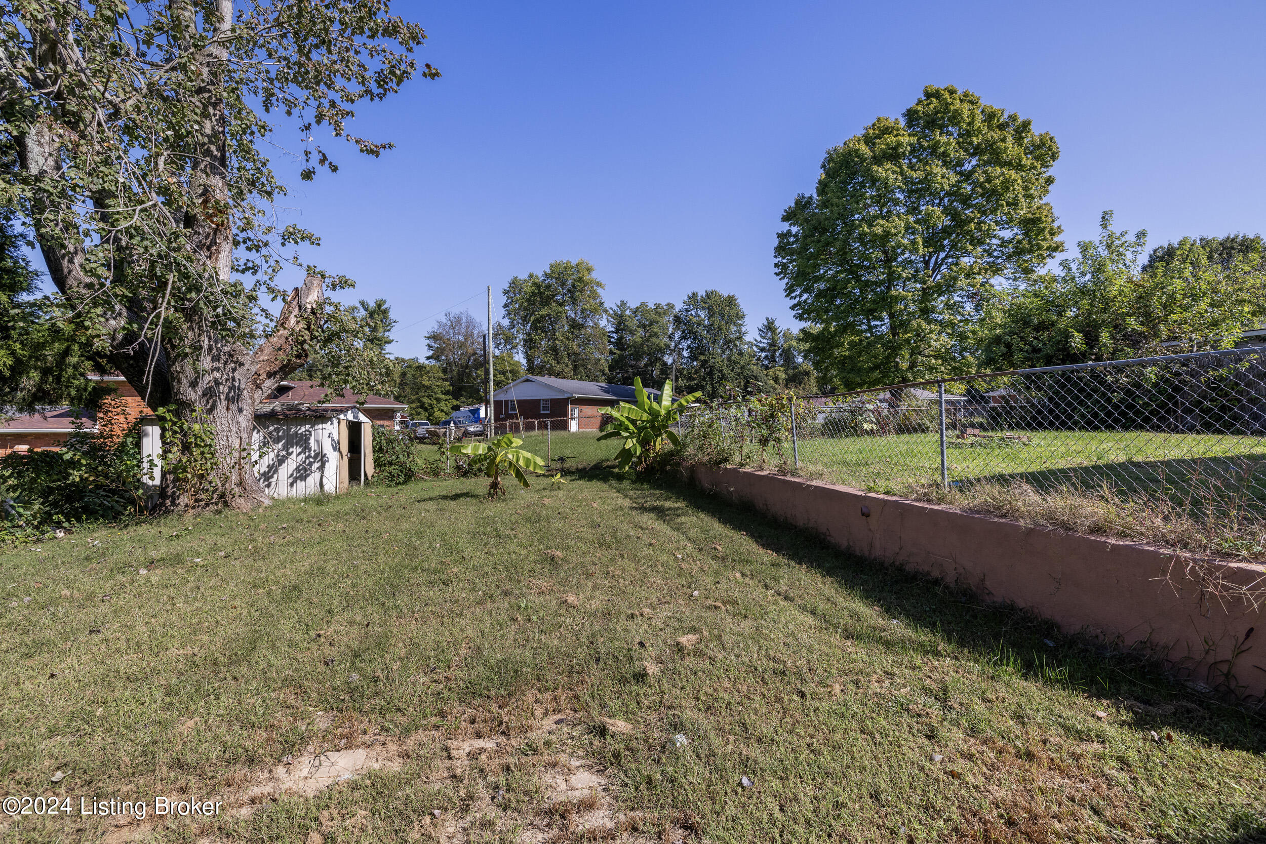 11504 Deering Road Louisville, KY 40272 - Photo 32 of 38 LREP3299