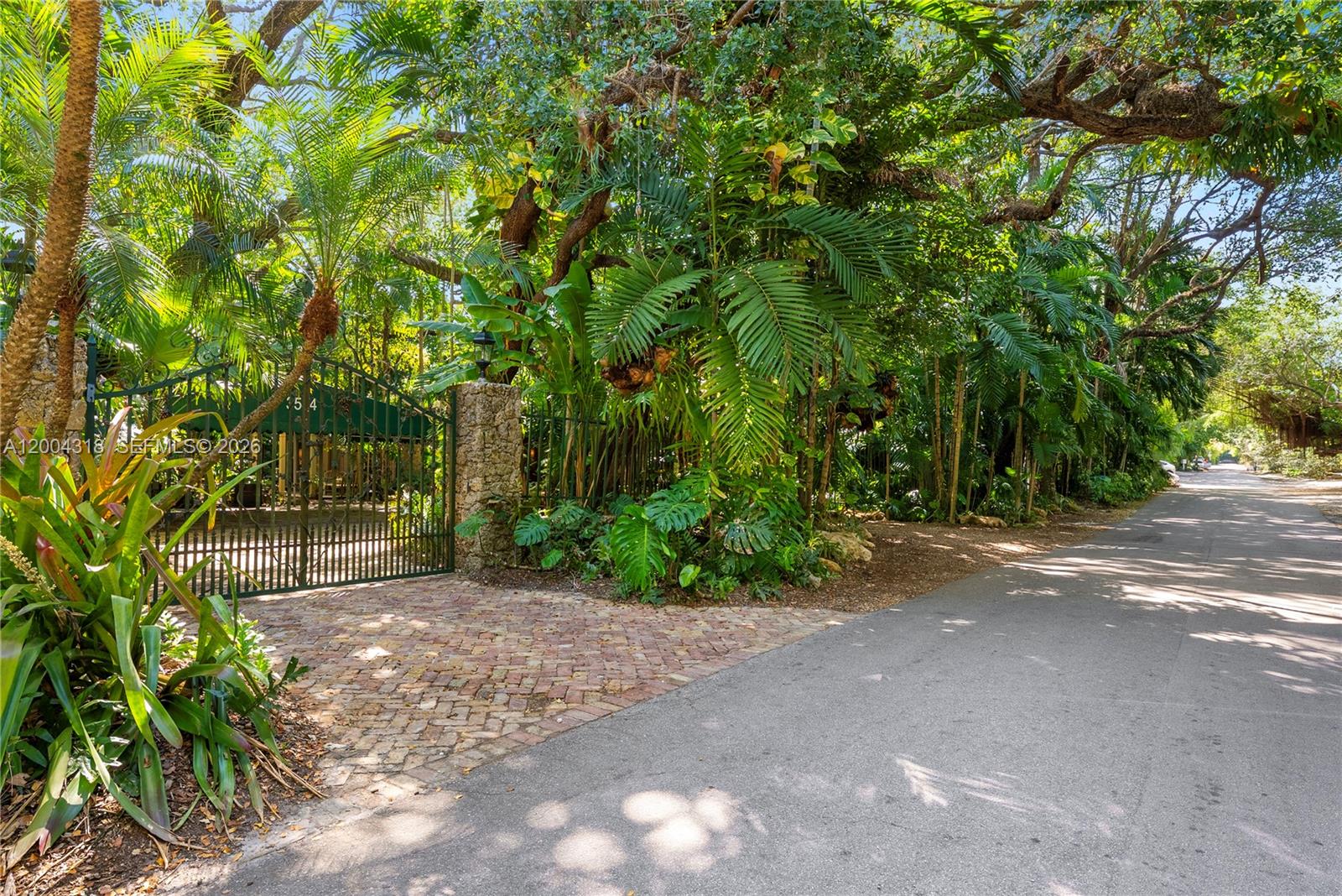 3584 St Gaudens Road Miami, FL 33133 - Photo 37 of 40