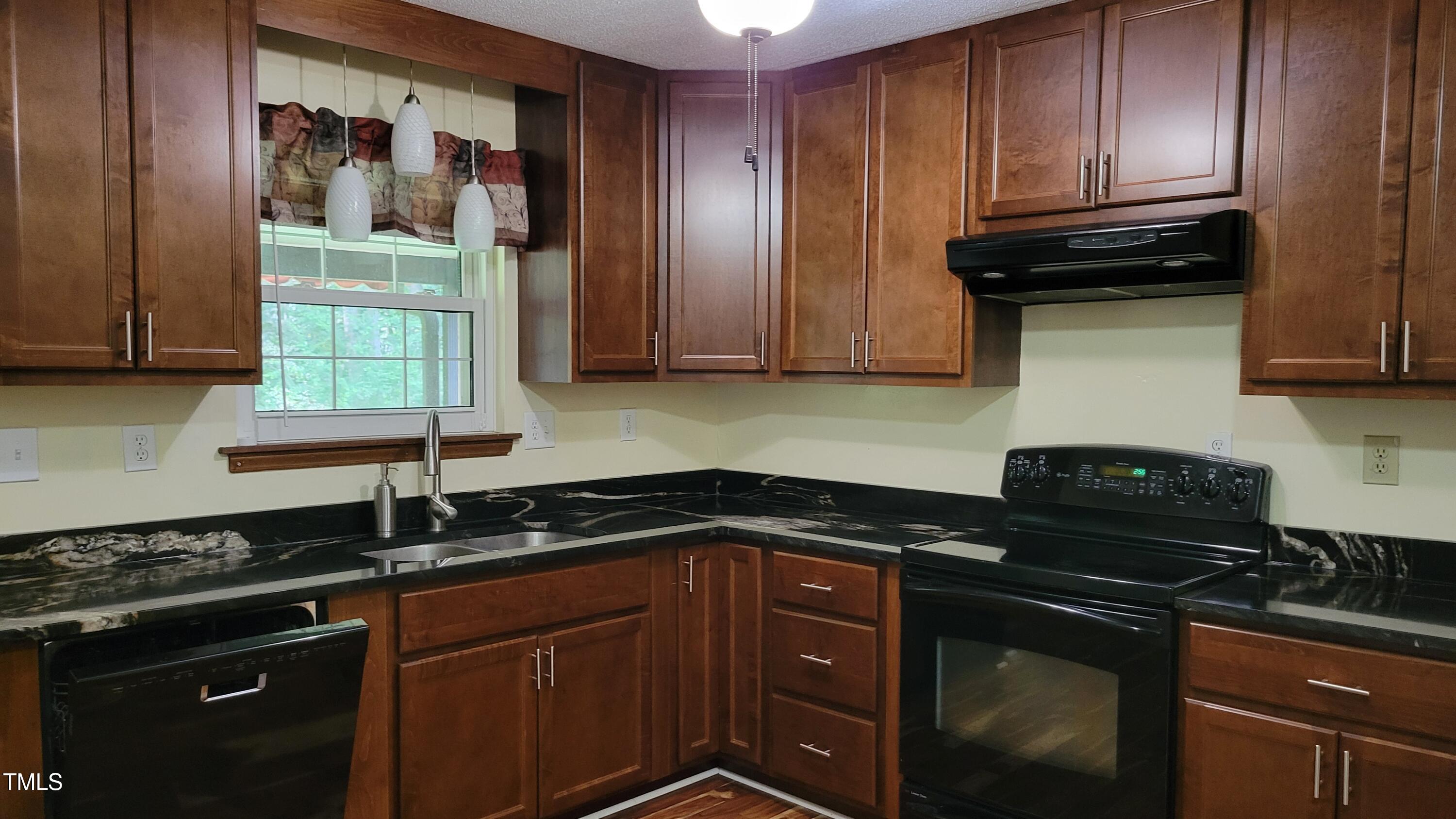 4109 Trevor Circle Durham, NC 27705 - Photo 30 of 36 20250720_145653