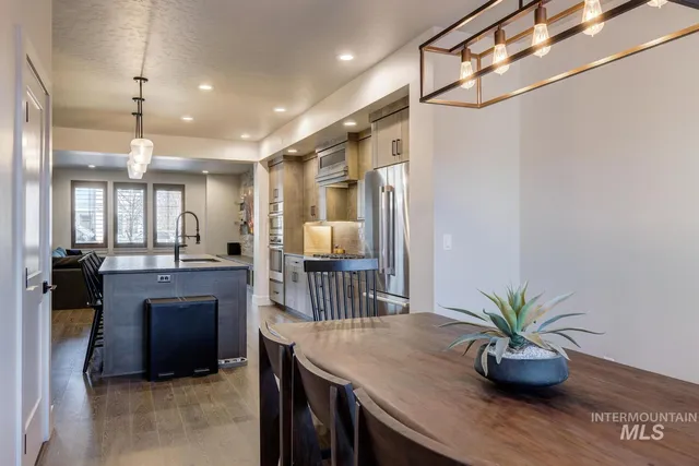 $679,900 | 3255 South Millbrook Way, Boise, ID 83716