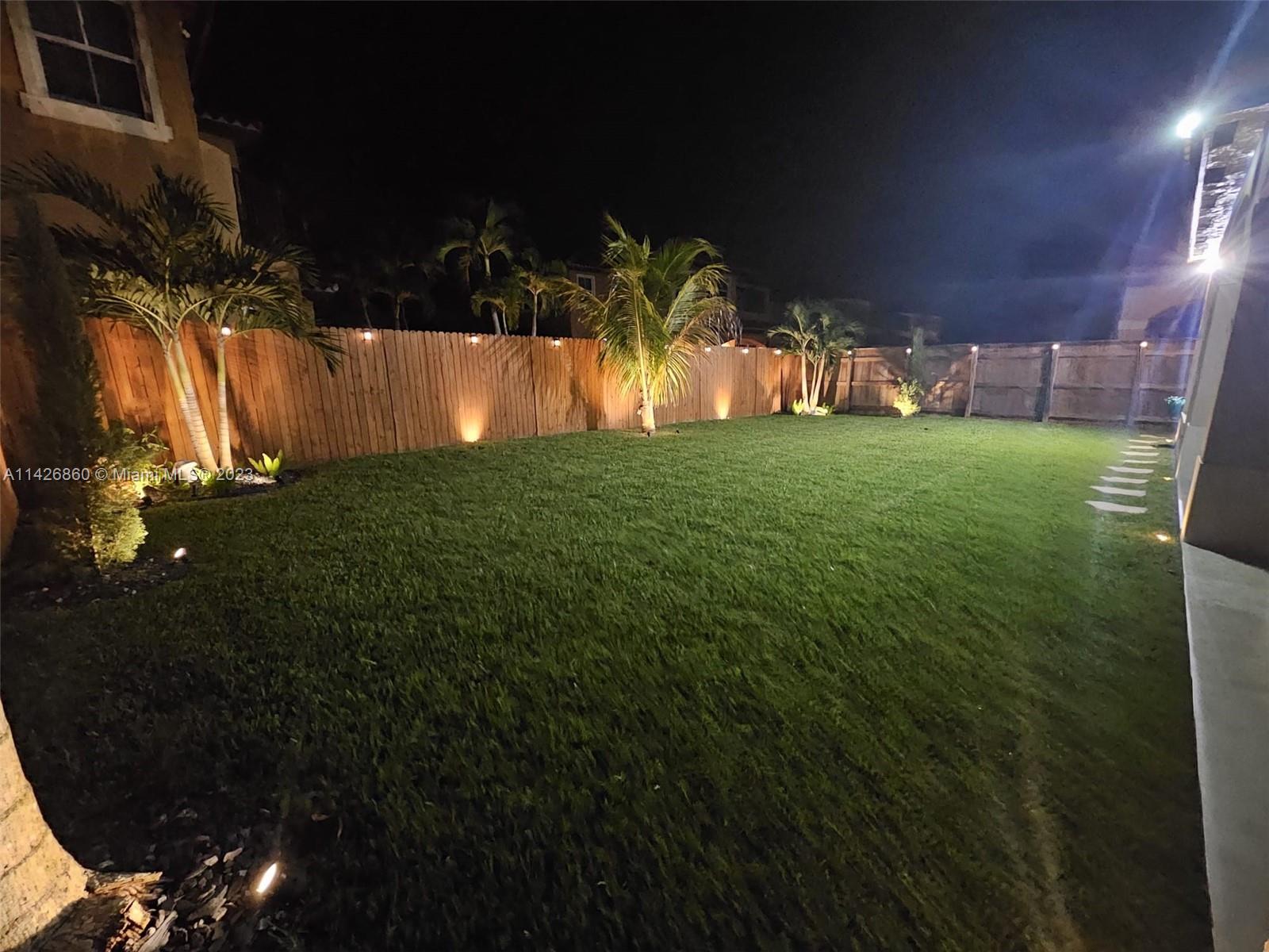 3166 Southwest 155th Avenue Miami, FL 33185 - Photo 24 of 27