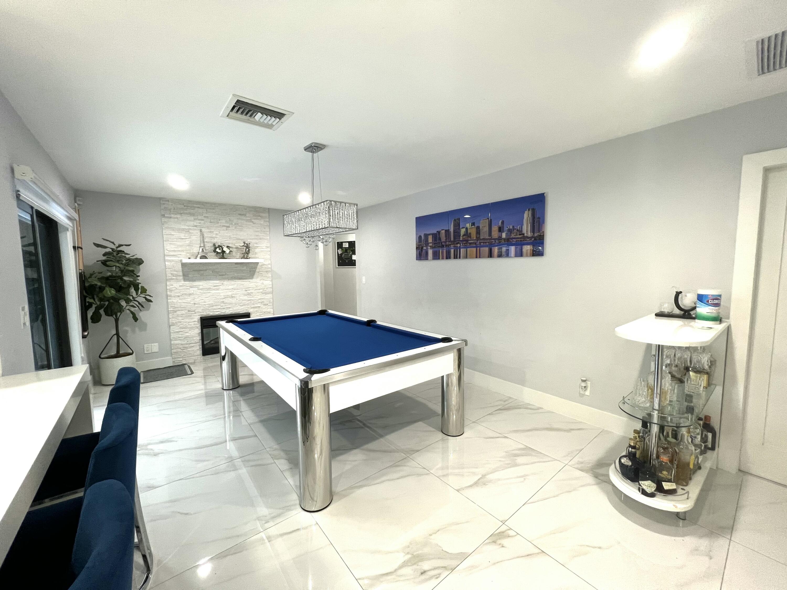 625 West Tropical Way Plantation, FL 33317 - Photo 3 of 14 IMG_0669