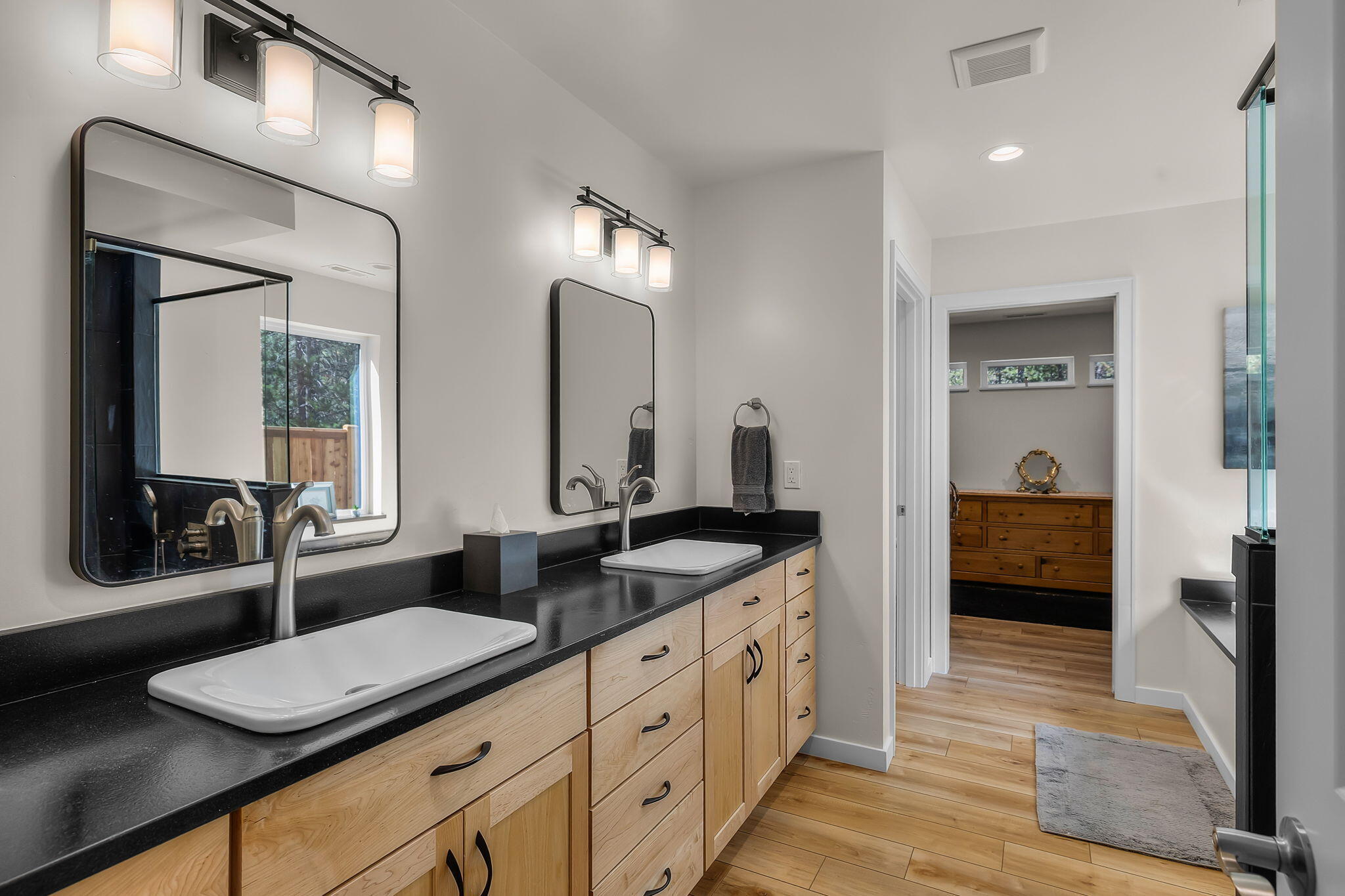 15943 Cascade Lane La Pine, OR 97739 - Photo 29 of 55 Dual Sinks