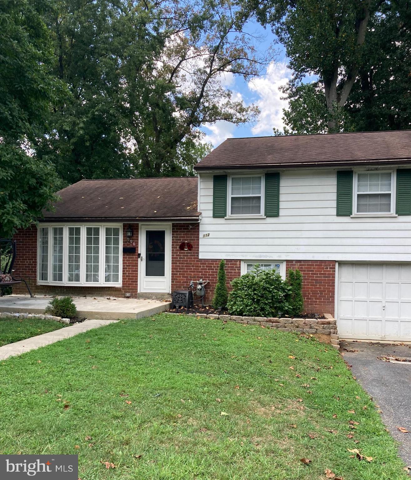 112 Gleaves Road Springfield, PA 19064 - Photo 1 of 27 Cul De Sac Setting