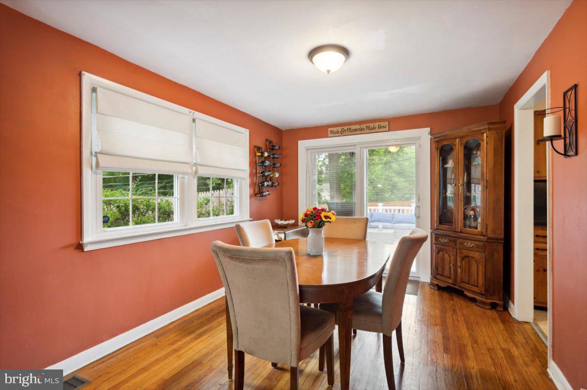 112 Gleaves Road Springfield, PA 19064 - Photo 12 of 27 Glass Sliders to Deck