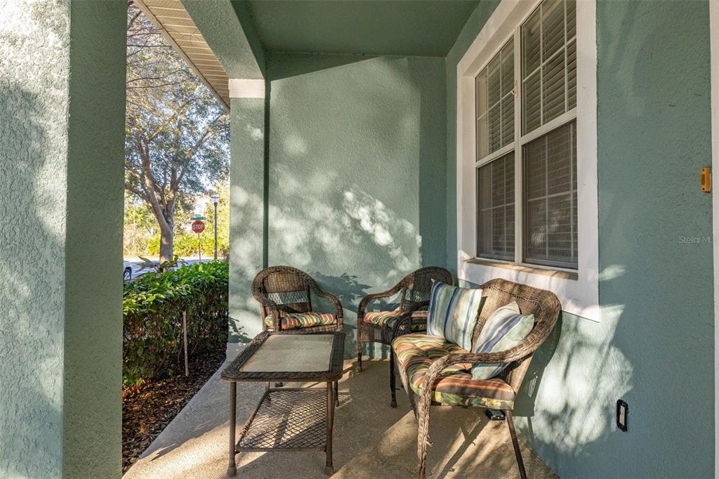 11781 Fitzgerald Butler Road Orlando, FL 32836 - Photo 2 of 37 a view of balcony with chairs