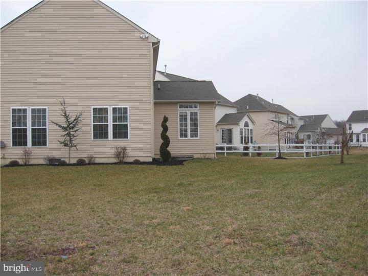 160 Malcolm Forest Road New Castle, DE 19720 - Photo 8 of 10 Exterior Back