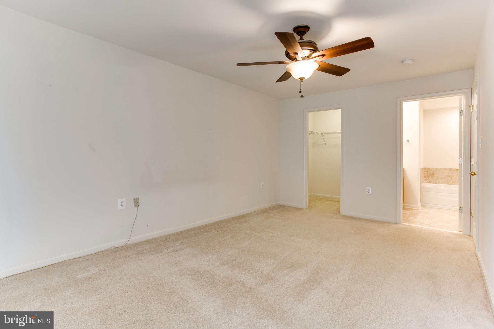 6020 Machen Road, Unit 177 Centreville, VA 20121 - Photo 24 of 30 an empty room