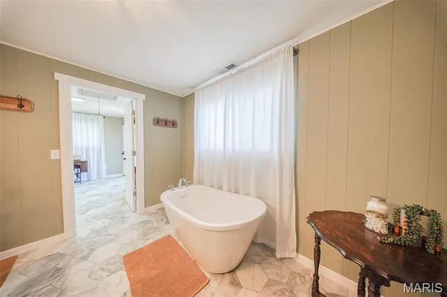 $895,000 | 15227 County Road 1110, St. James, MO 65559