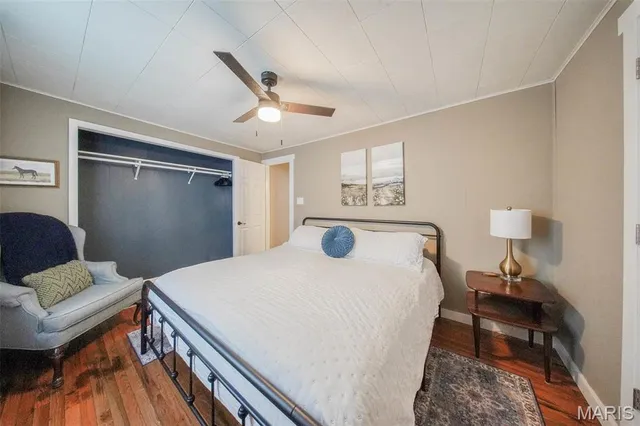 $895,000 | 15227 County Road 1110, St. James, MO 65559