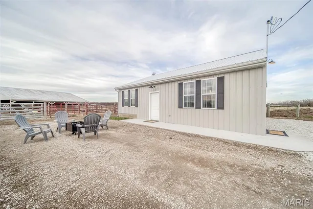 $895,000 | 15227 County Road 1110, St. James, MO 65559