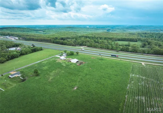 $895,000 | 15227 County Road 1110, St. James, MO 65559