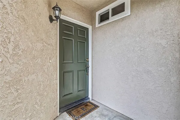 $625,000 | 24378 Larchmont Court, Unit 67, Laguna Hills, CA 92653