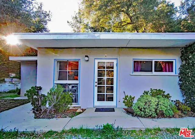 $2,850 | 1710 Topanga Skyline Drive, Unit 4, Topanga, CA 90290