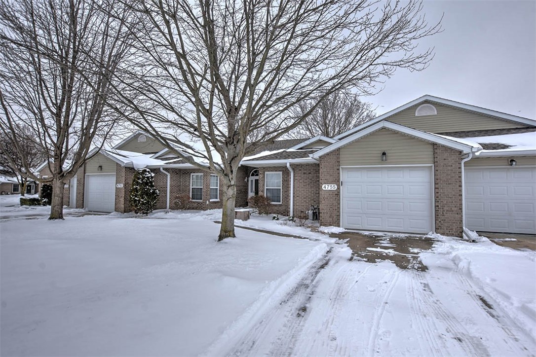 4755 Arbor Court Decatur, IL 62526 - Photo 1 of 14 Gallery Image 1