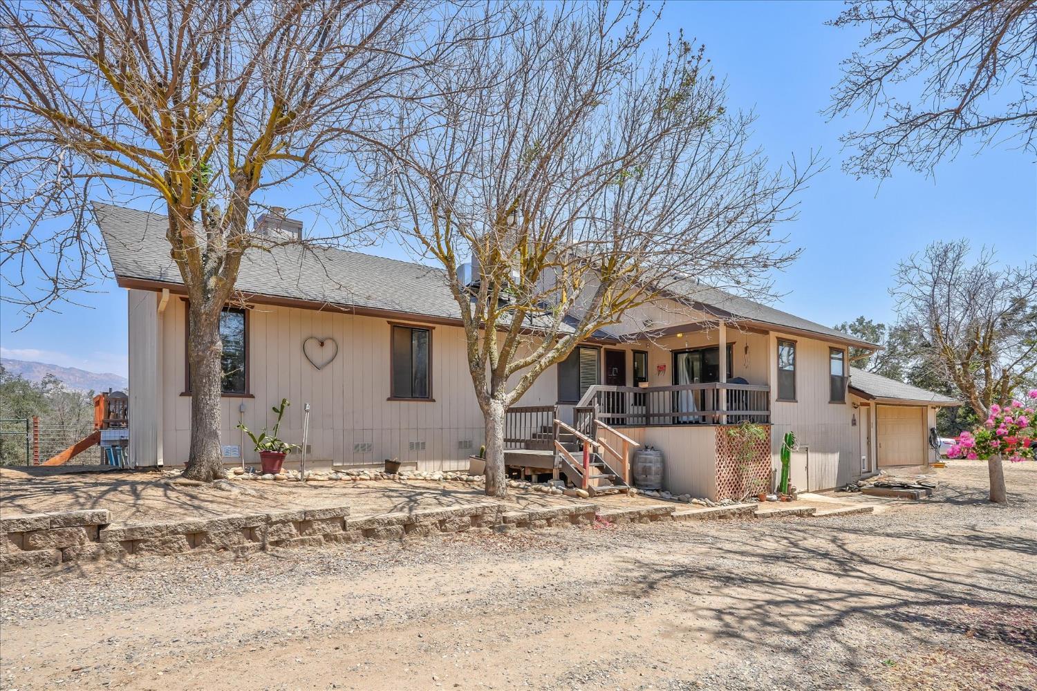 14982 Morgan Canyon Road Prather, CA 93651 - Photo 2 of 45