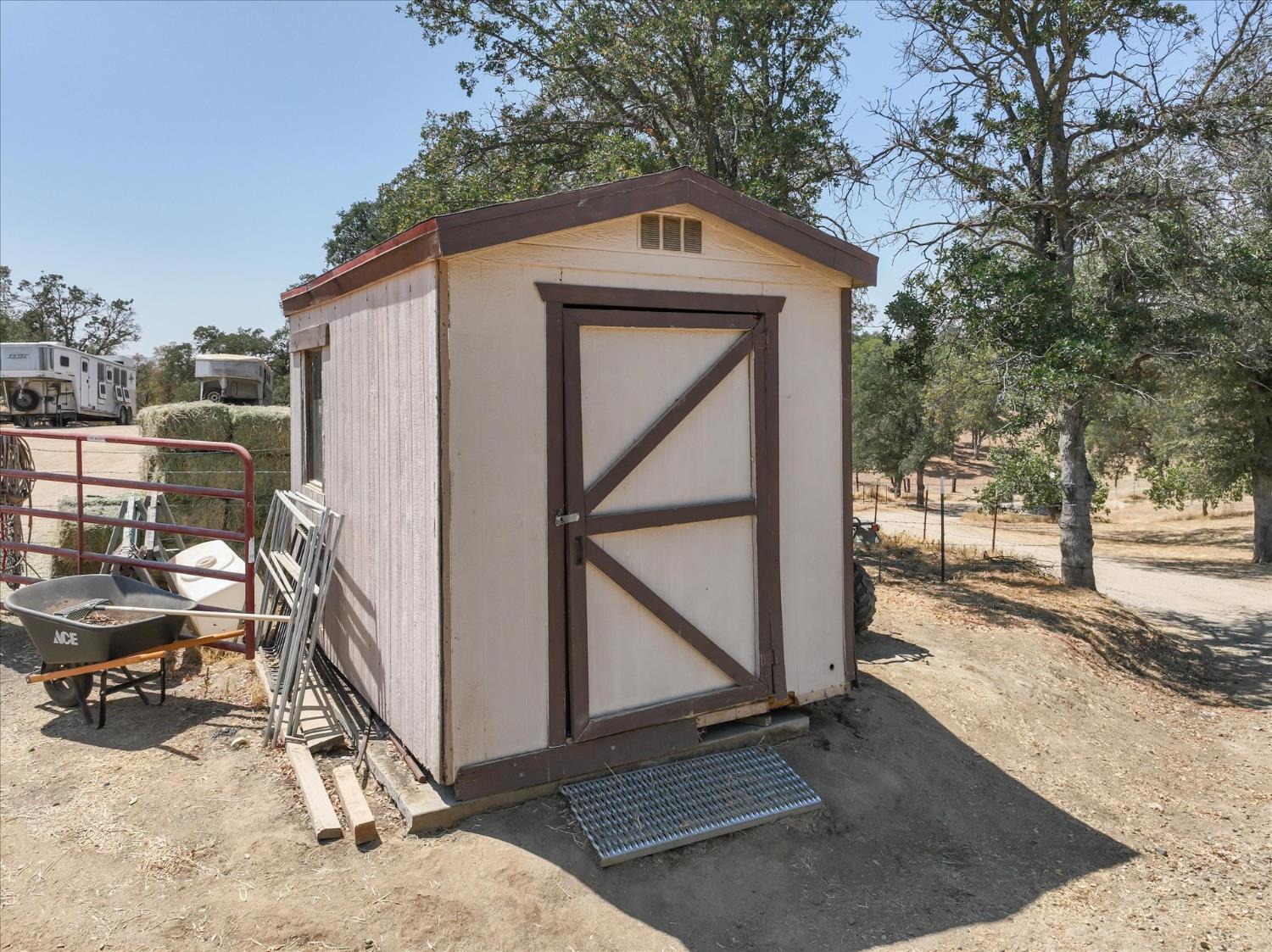 14982 Morgan Canyon Road Prather, CA 93651 - Photo 41 of 45