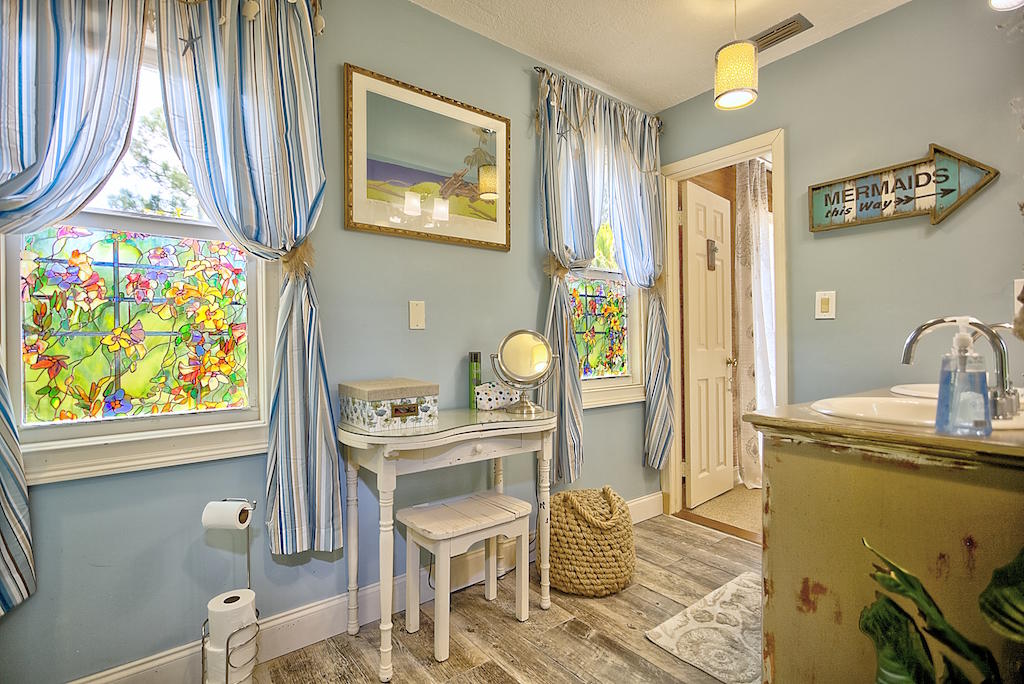 9394 Sandy Run Road Jupiter, FL 33478 - Photo 16 of 33 Master Bath
