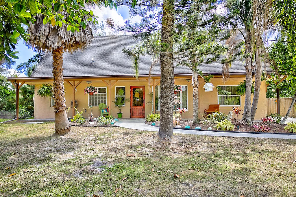 9394 Sandy Run Road Jupiter, FL 33478 - Photo 3 of 33 Front View