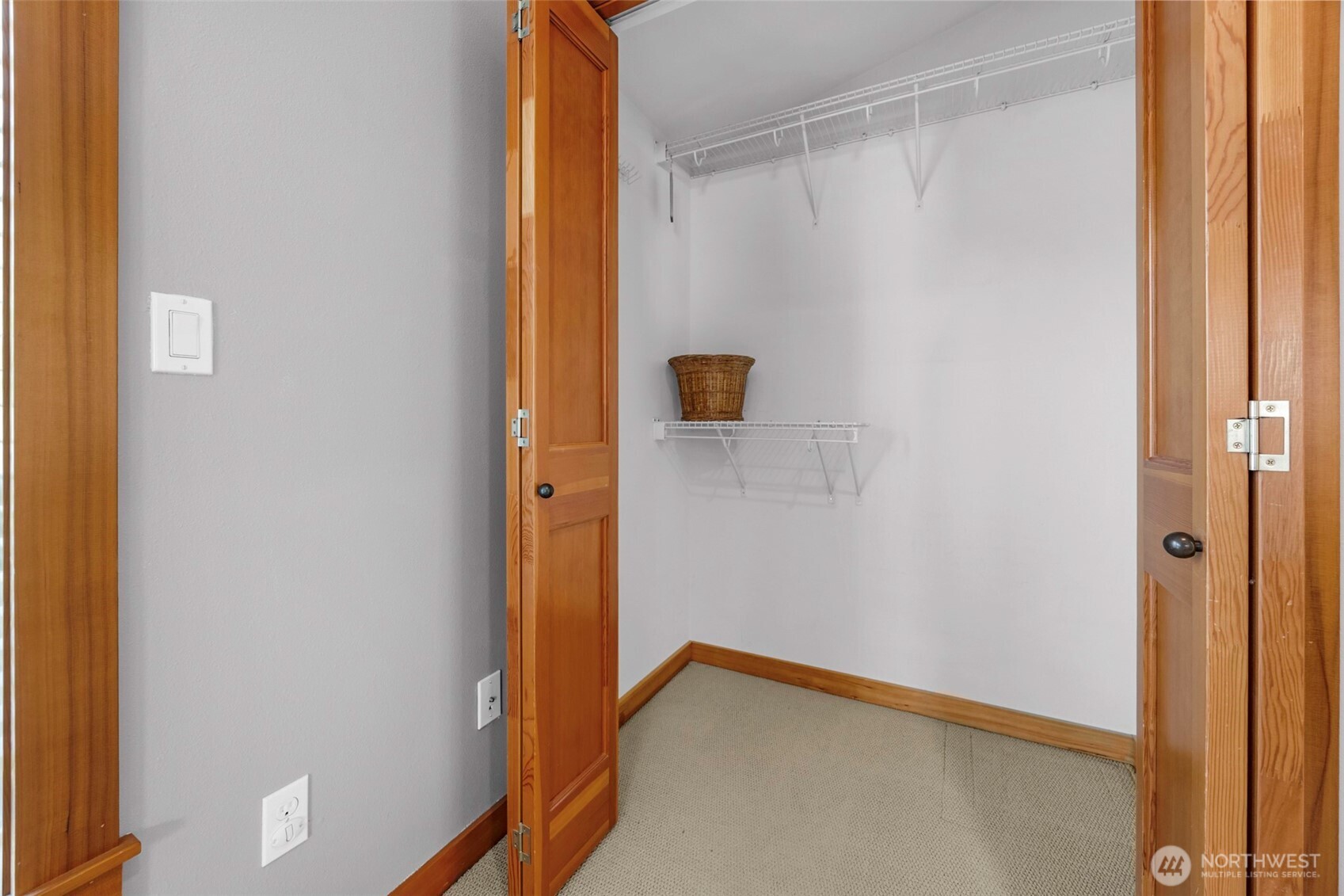 9130 45th Avenue Southwest, Unit B Seattle, WA 98136 - Photo 29 of 35