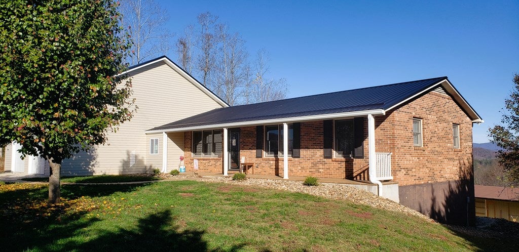 3139 Heidelbach School Road Stuart, VA 24171 - Photo 35 of 36 Gallery Image 35