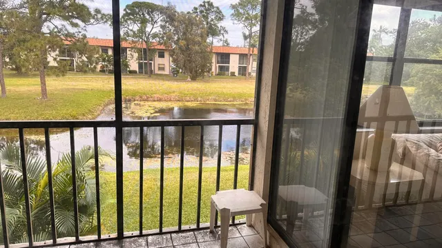$1,800 | 7593 Tahiti Lane, Unit 205, Lake Worth, FL 33467