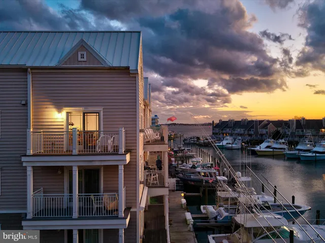 $1,200,000 | 310 13th Street, Unit 302, Ocean City, MD 21842