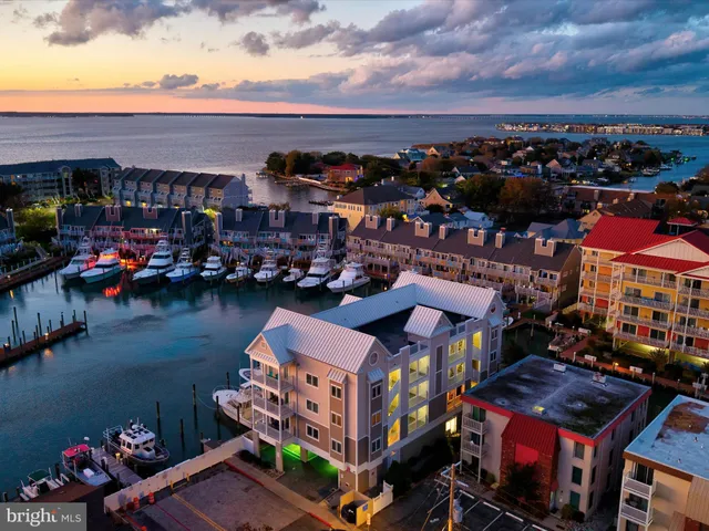 $1,200,000 | 310 13th Street, Unit 302, Ocean City, MD 21842