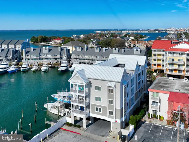 $1,200,000 | 310 13th Street, Unit 302, Ocean City, MD 21842