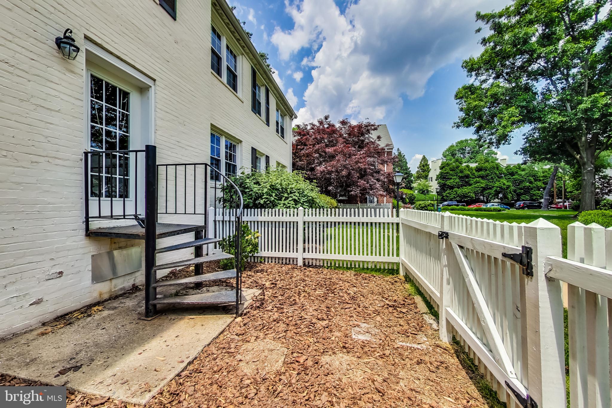 2912 13th Road South, Unit 12104 Arlington, VA 22204 - Photo 1 of 27 Extremely rare Private entrance & patio